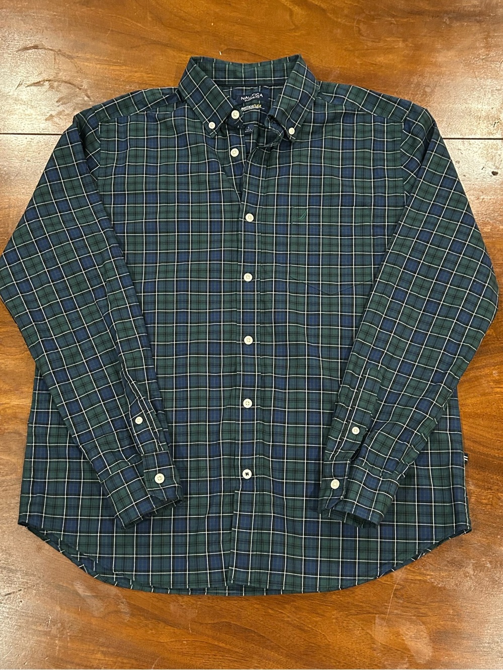 Nautica Men's Long-Sleeve Plaid Button-Down Shirt - Blue & Green